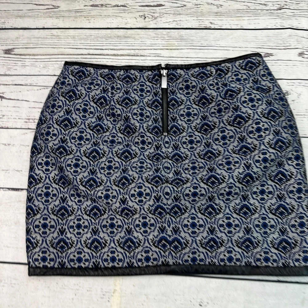 EXPRESS Womens Black Blue Geometric Faux Leather Trim Mini Skirt Size 6